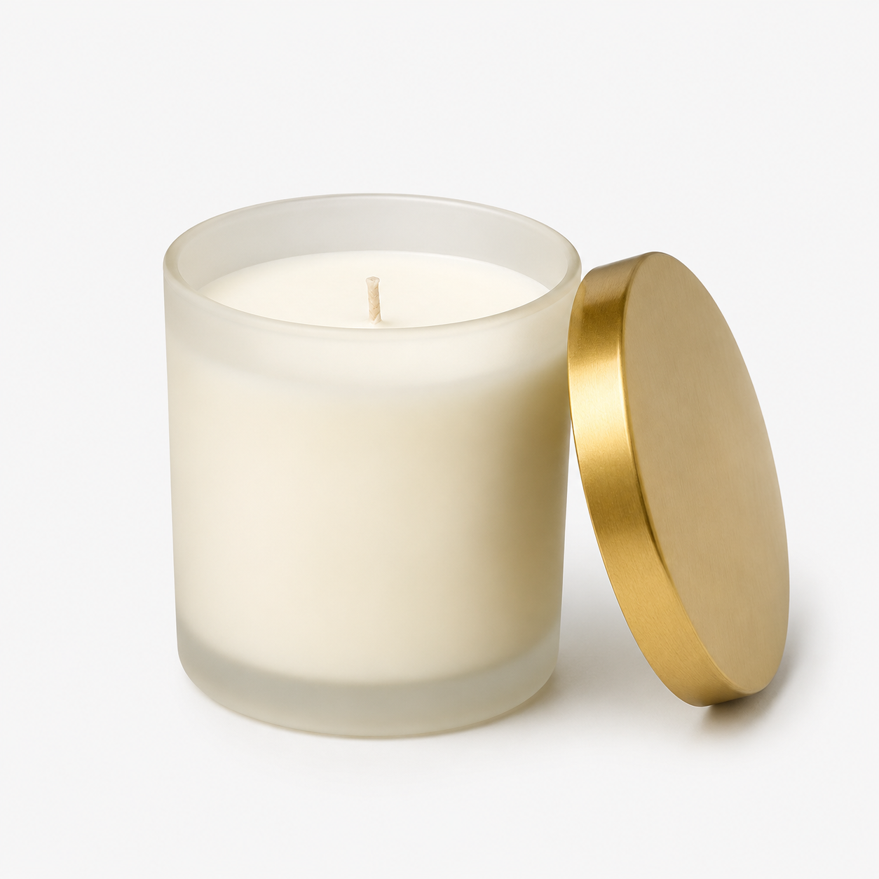 The Noir Amber Candle on white background